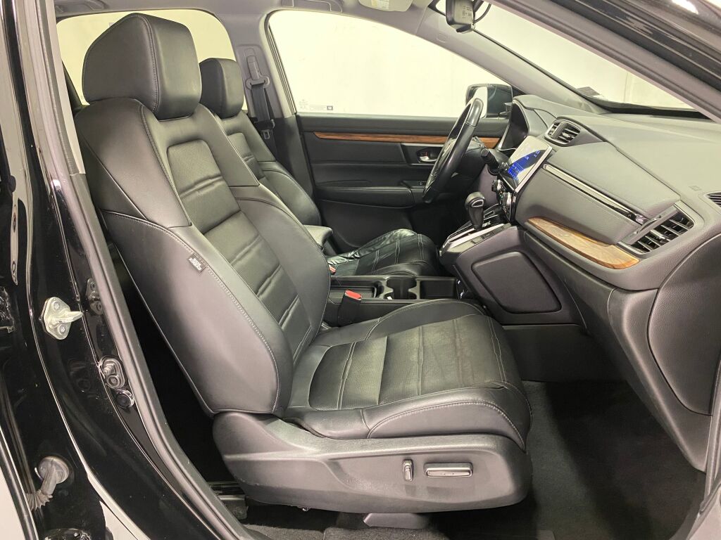 2020 Honda CR-V EX-L Crystal Black Pearl at Bob Ruth Ford