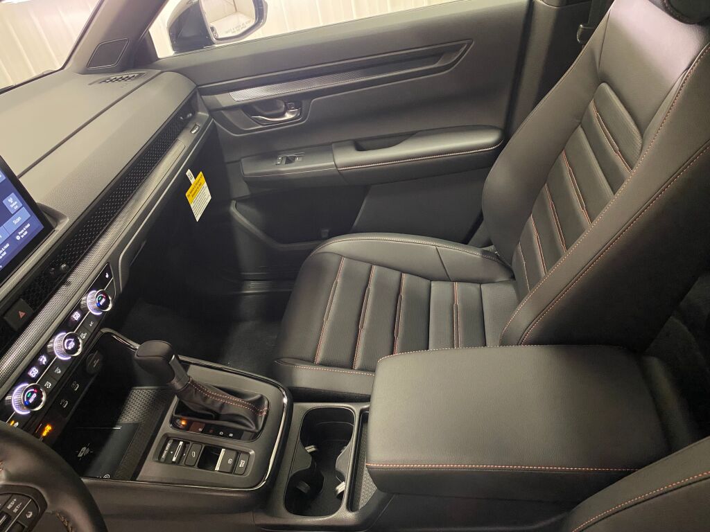 2026 Honda CR-V Hybrid Sport-L CRYSTAL BLACK PEARL at Honda North
