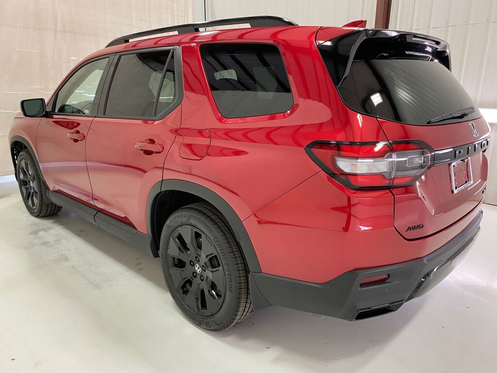2026 Honda Pilot Black Edition RADIANT RED METALLIC II at Honda North