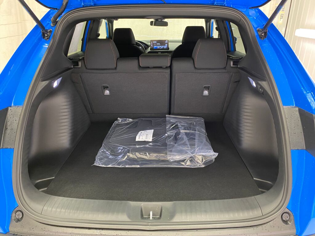 2027 Honda HR-V Sport - 8
