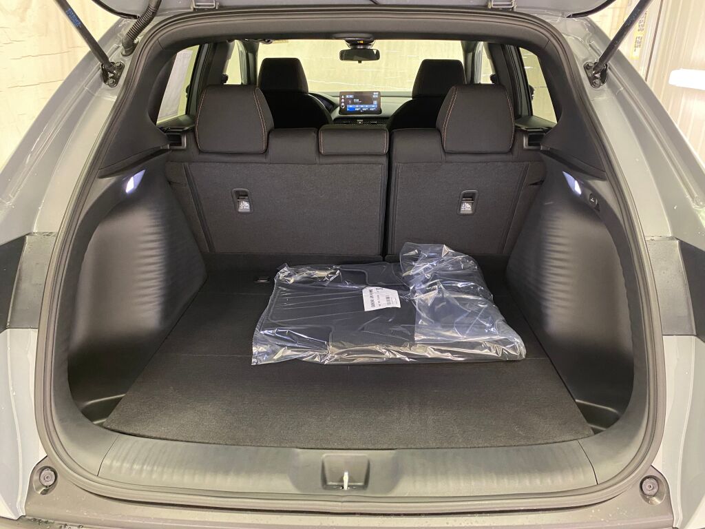 2027 Honda HR-V Sport - 8