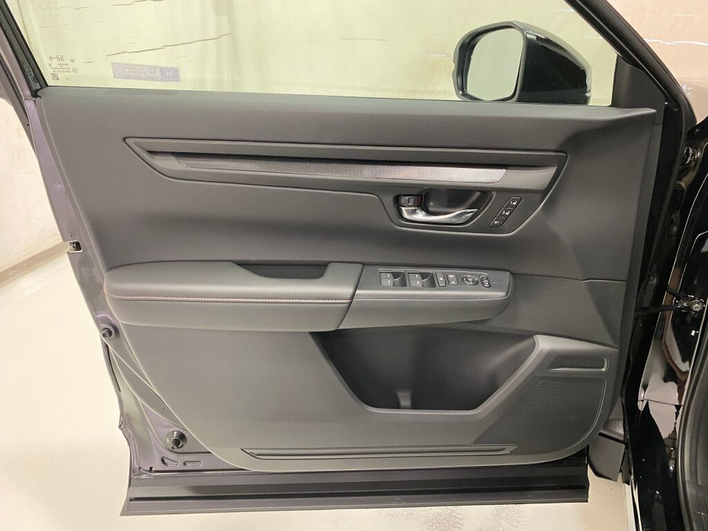 2026 Honda CR-V Hybrid Sport-L CRYSTAL BLACK PEARL at Honda North