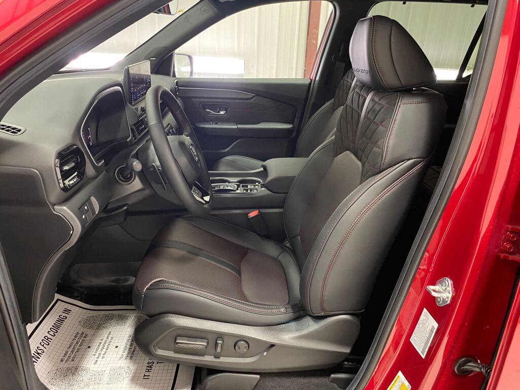 2026 Honda Pilot Black Edition RADIANT RED METALLIC II at Honda North