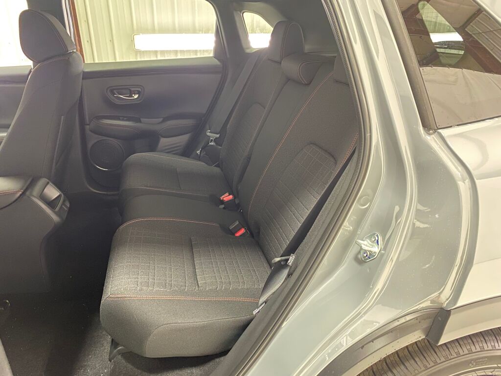 2027 Honda HR-V Sport - 9