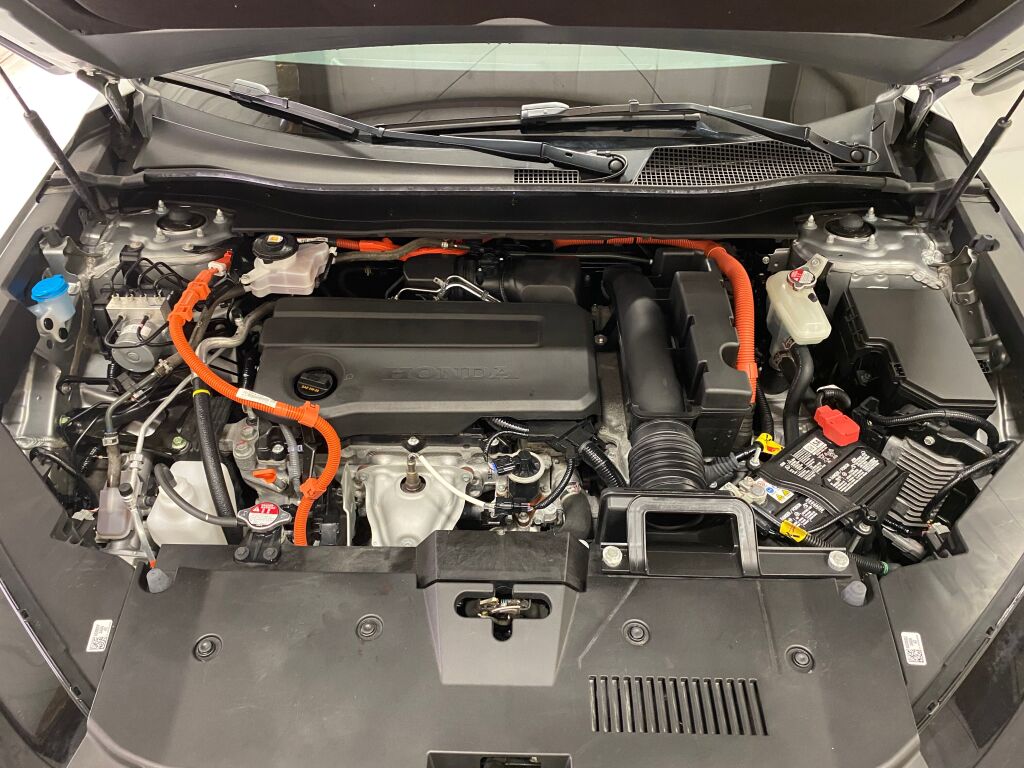 2025 Honda CR-V Hybrid Sport-L Solar Silver Metallic at Honda North