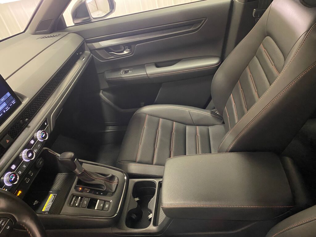 2025 Honda CR-V Hybrid Sport-L Solar Silver Metallic at Honda North