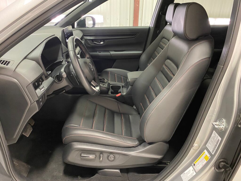 2025 Honda CR-V Hybrid Sport-L Solar Silver Metallic at Honda North