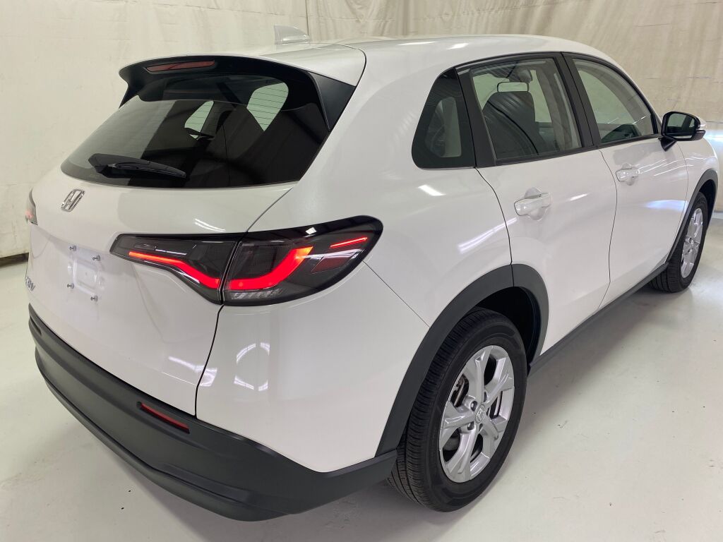 2025 Honda HR-V LX Platinum White Pearl at Honda North