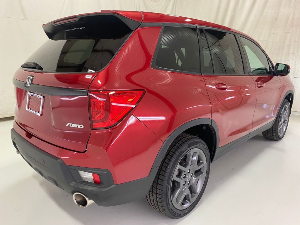 2023 Honda Passport EX-L Radiant Red Metallic II at Honda North