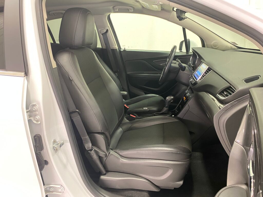 2020 Buick Encore Preferred Summit White at Subaru and VW of Moon Township