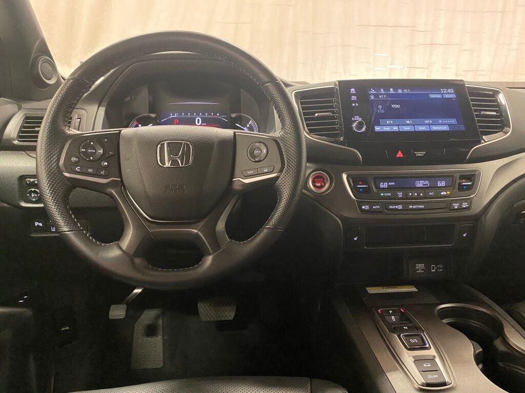 2023 Honda Passport EX-L Radiant Red Metallic II at Honda North