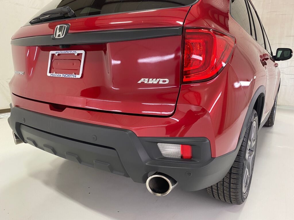 2023 Honda Passport EX-L Radiant Red Metallic II at Honda North