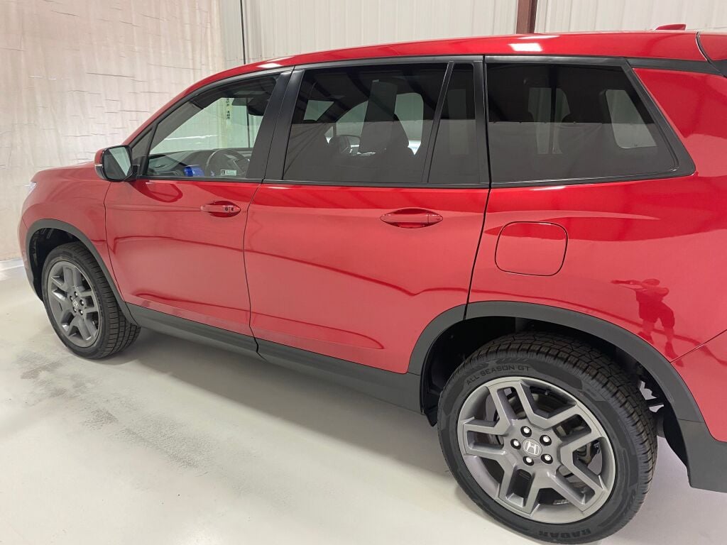 2023 Honda Passport EX-L Radiant Red Metallic II at Honda North