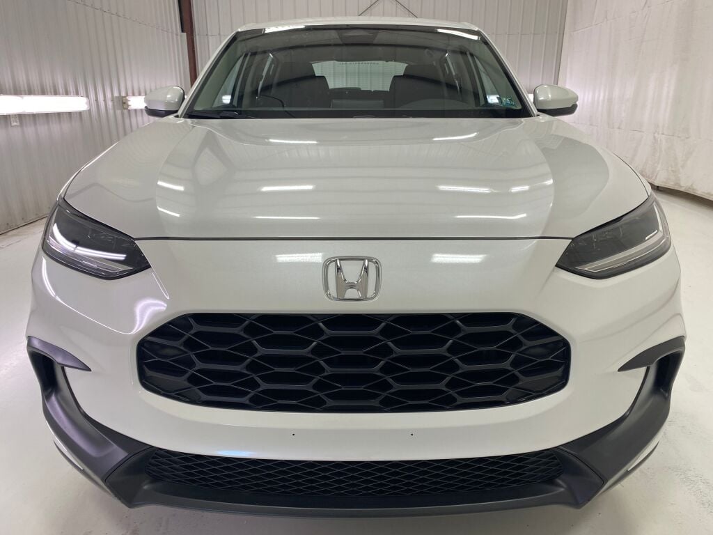 2025 Honda HR-V LX Platinum White Pearl at Honda North