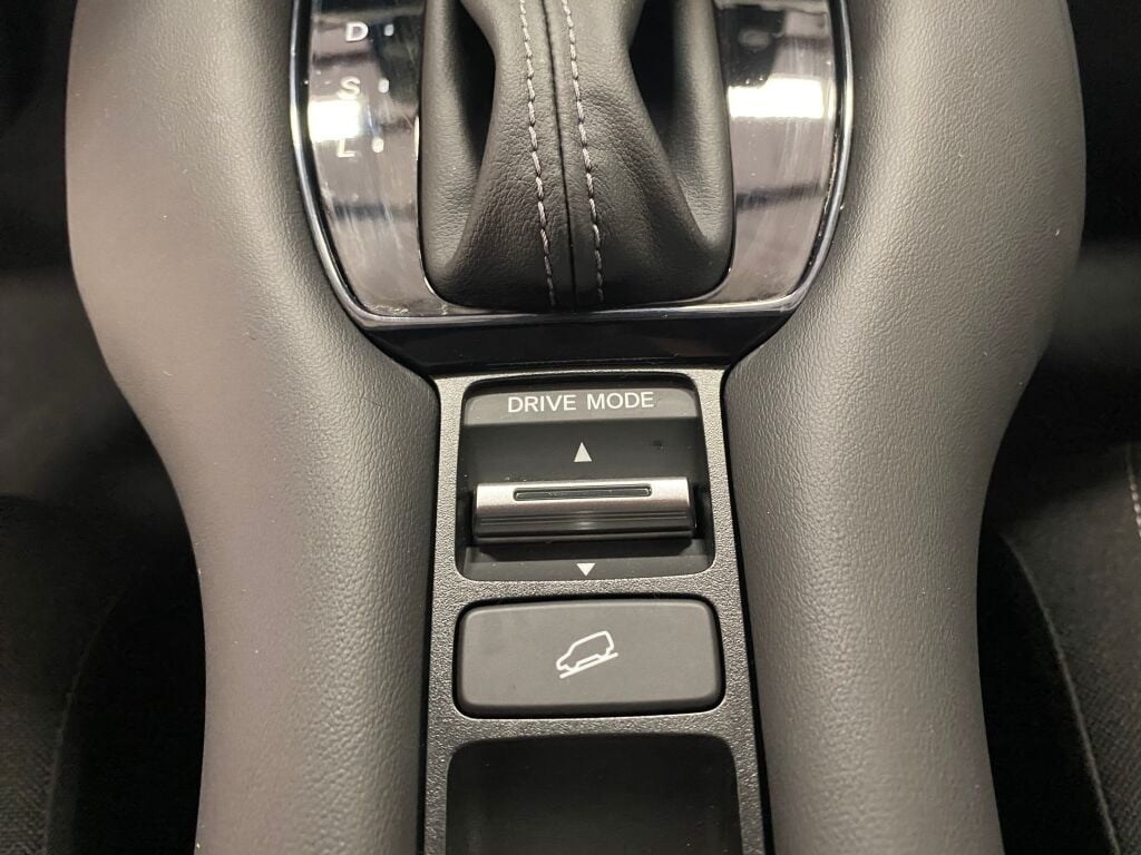 2025 Honda HR-V LX Platinum White Pearl at Honda North