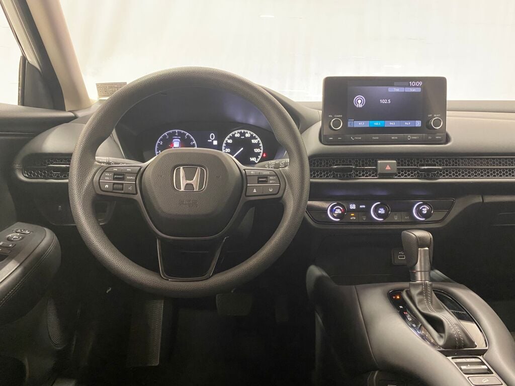 2025 Honda HR-V LX Platinum White Pearl at Honda North