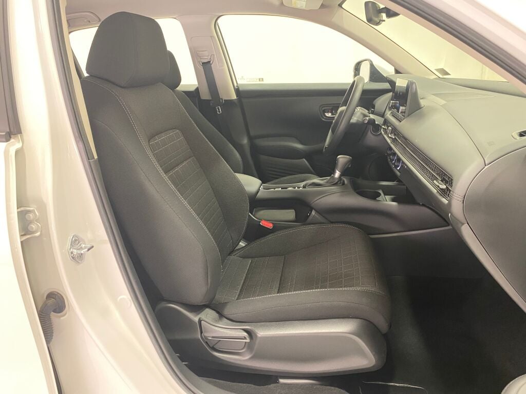 2025 Honda HR-V LX Platinum White Pearl at Honda North