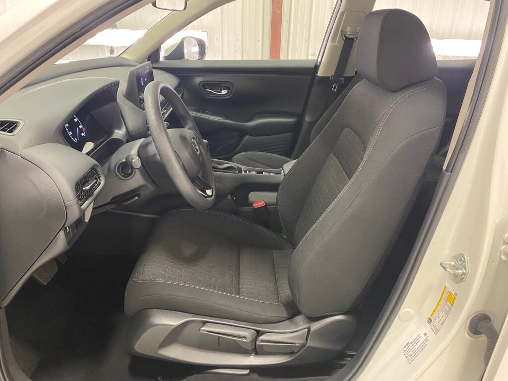 2025 Honda HR-V LX Platinum White Pearl at Honda North