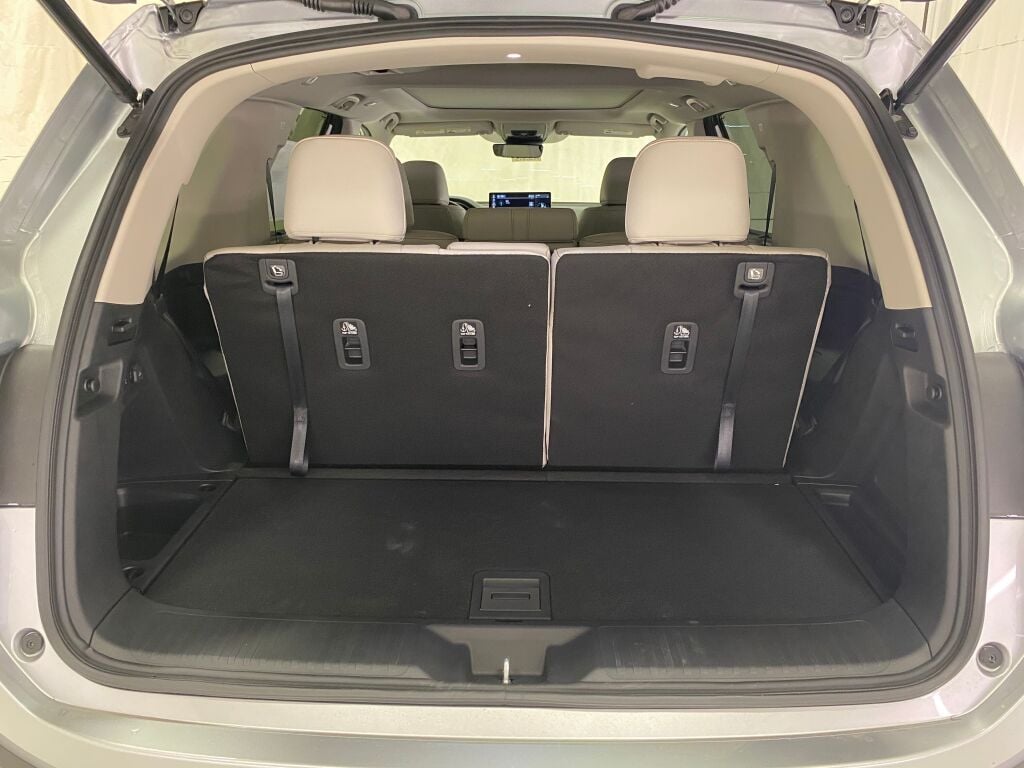 2026 Honda Pilot  SOLAR SILVER at South Hills Kia