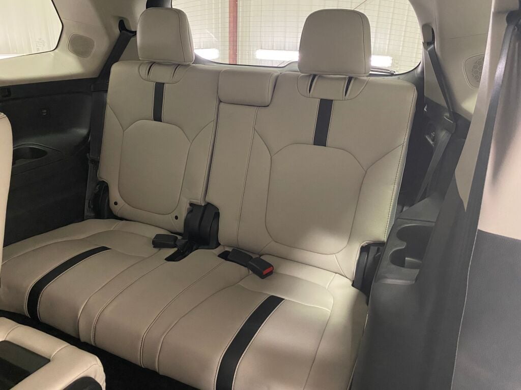 2026 Honda Pilot  SOLAR SILVER at South Hills Kia