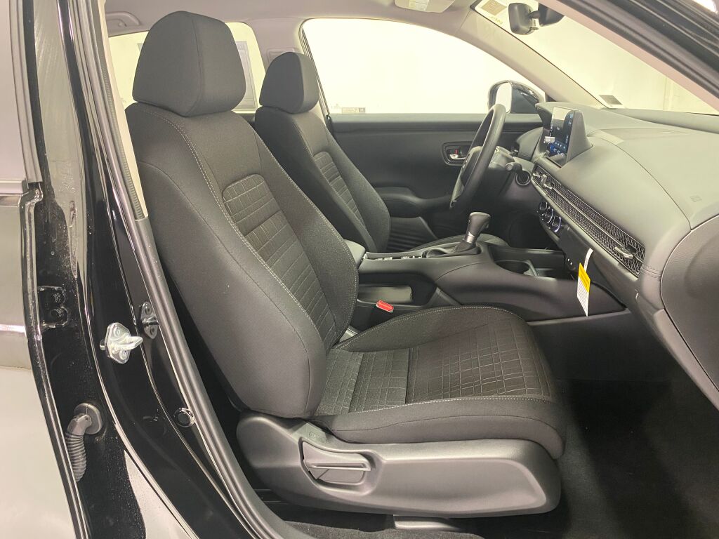 2027 Honda HR-V LX - 6