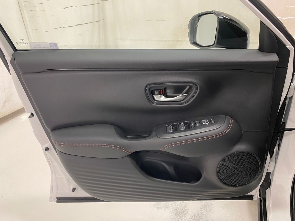 2027 Honda HR-V Sport - 11