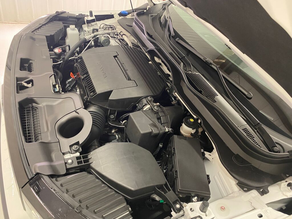2026 Honda Passport RTL Towing PLATINUM WHITE PEARL at Altoona Honda
