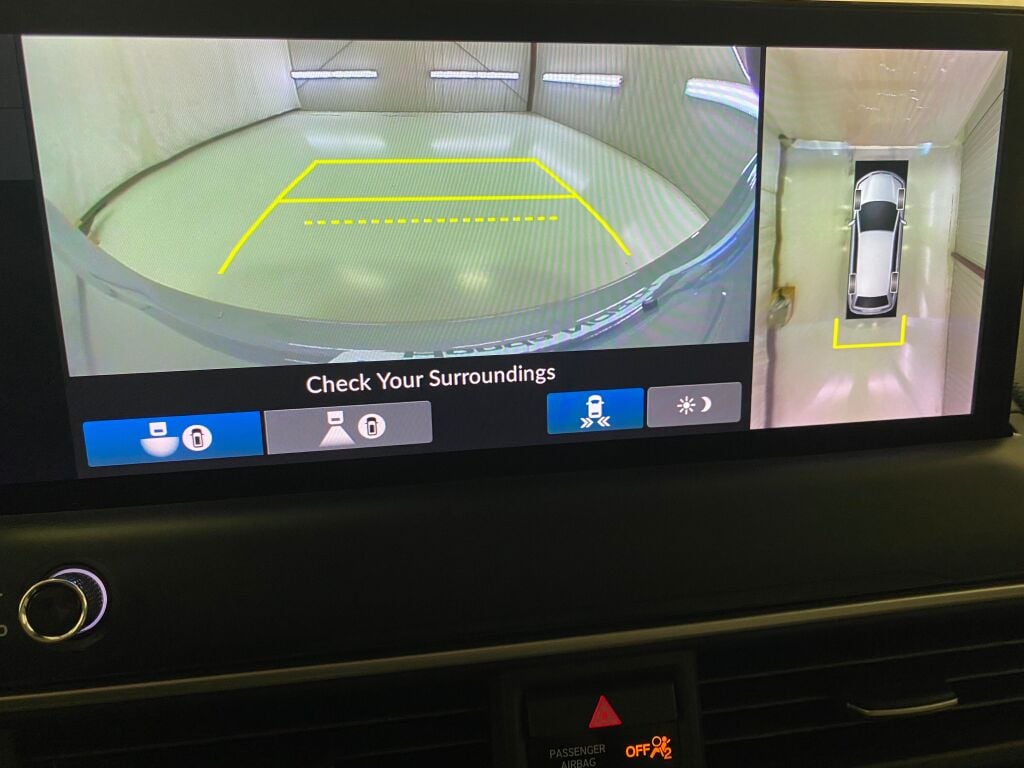 2026 Honda Pilot  SOLAR SILVER at South Hills Kia