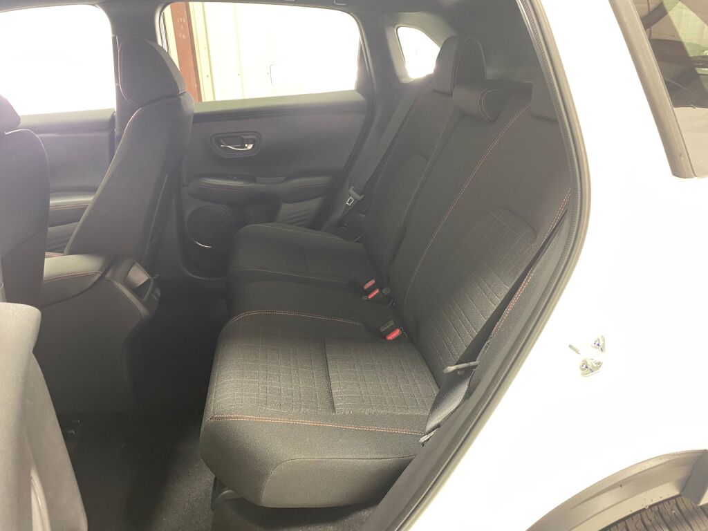 2027 Honda HR-V Sport - 9
