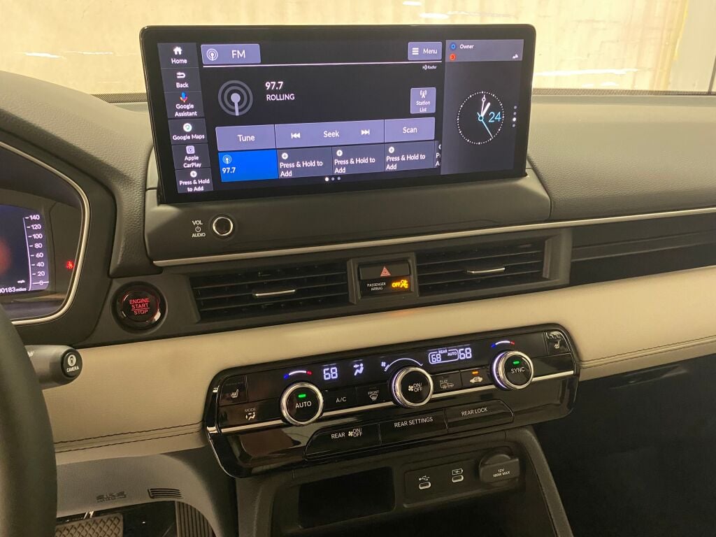 2026 Honda Pilot  SOLAR SILVER at South Hills Kia