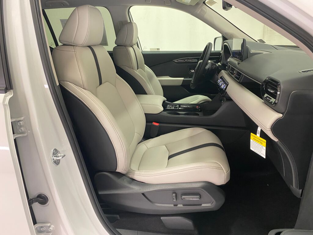 2026 Honda Passport RTL Towing PLATINUM WHITE PEARL at Altoona Honda