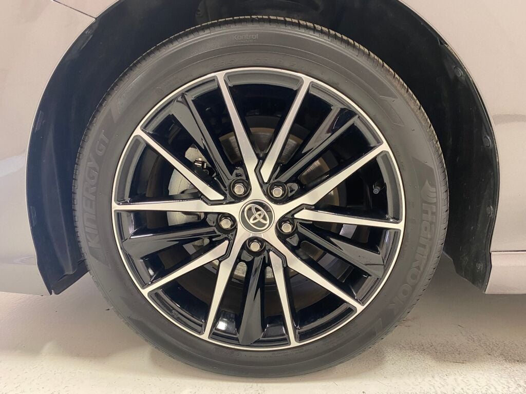 2023 Toyota Camry SE Predawn Gray Mica at Rochrich Mazda