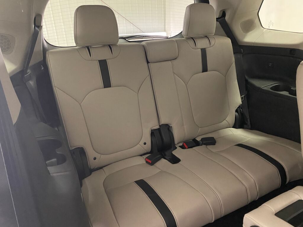 2026 Honda Pilot  SOLAR SILVER at South Hills Kia
