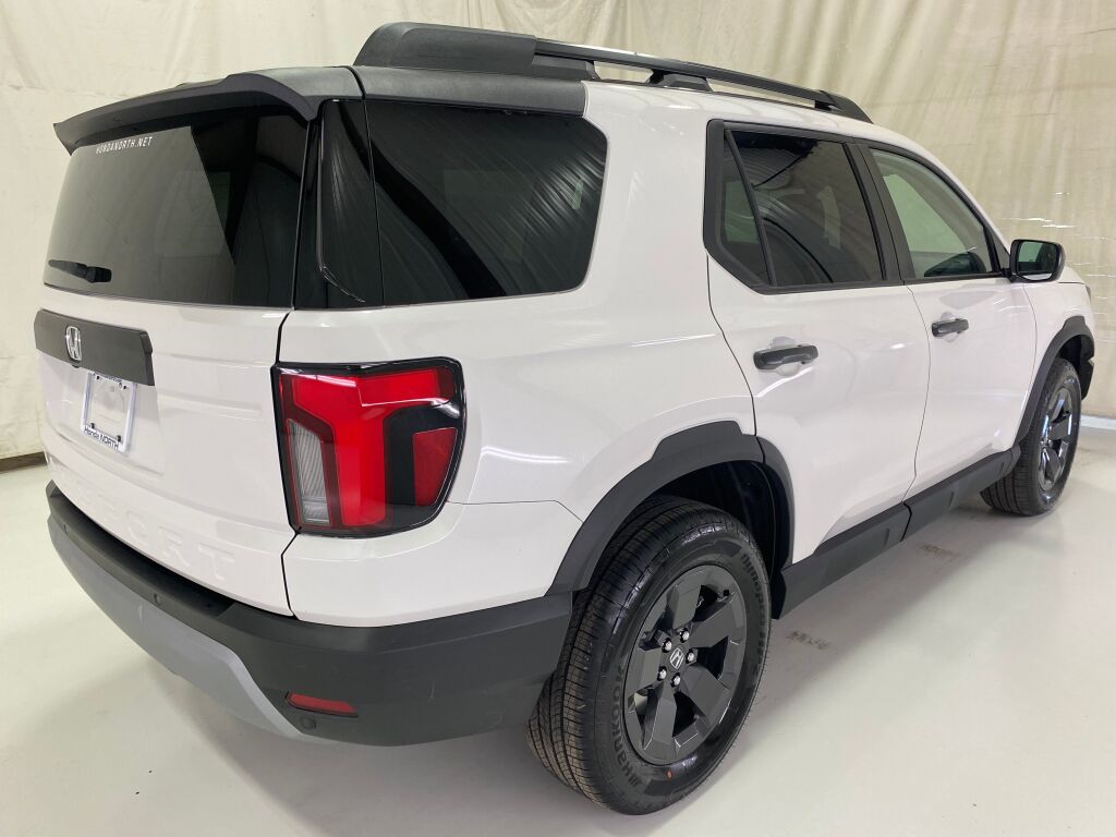 2026 Honda Passport RTL PLATINUM WHITE PEARL at Altoona Honda