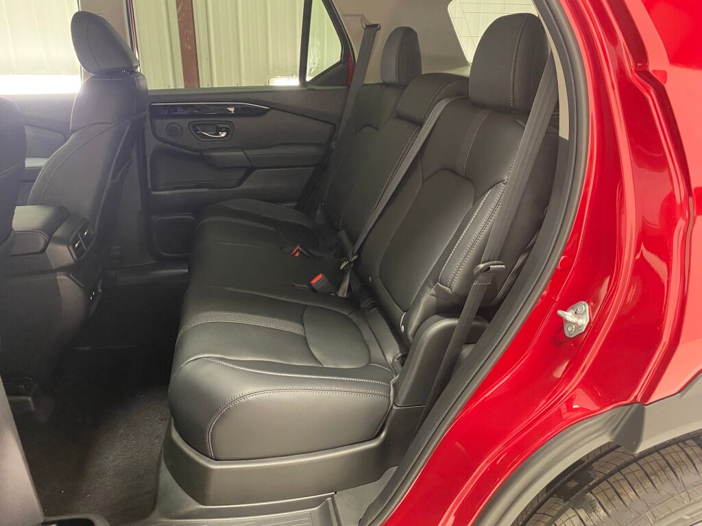 2026 Honda Passport RTL Towing RADIANT RED METALLIC II at Altoona Honda