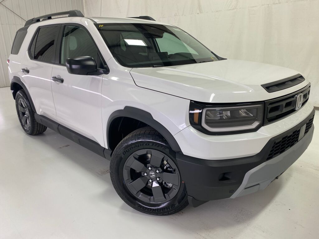 2026 Honda Passport RTL PLATINUM WHITE PEARL at Altoona Honda
