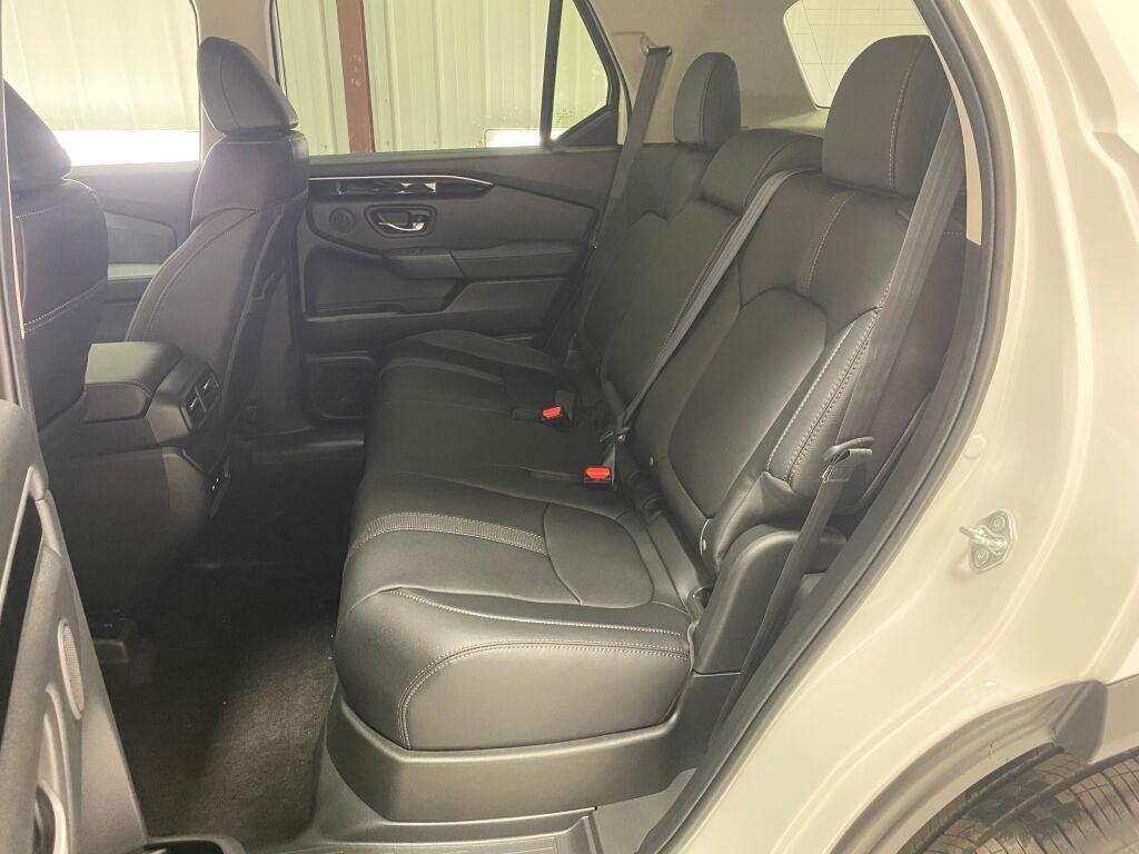 2026 Honda Passport RTL PLATINUM WHITE PEARL at Altoona Honda