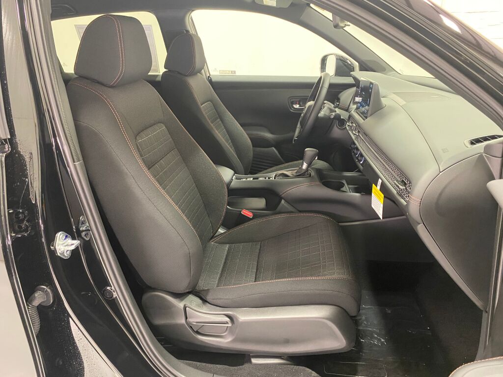 2027 Honda HR-V Sport - 6