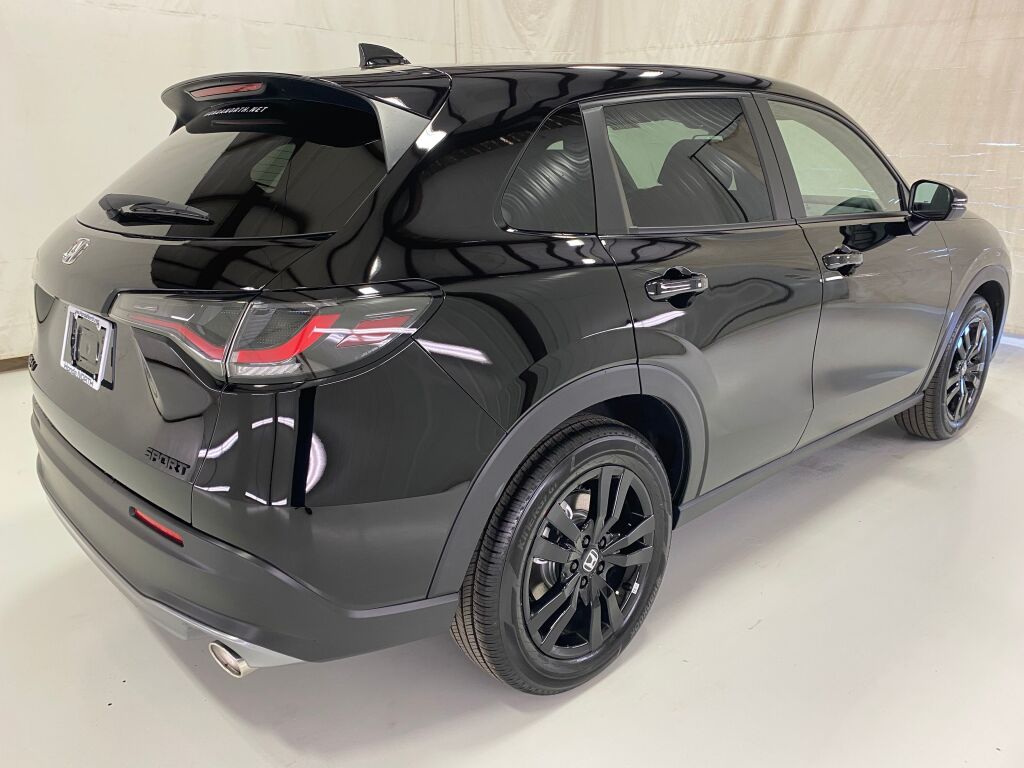2027 Honda HR-V Sport - 4