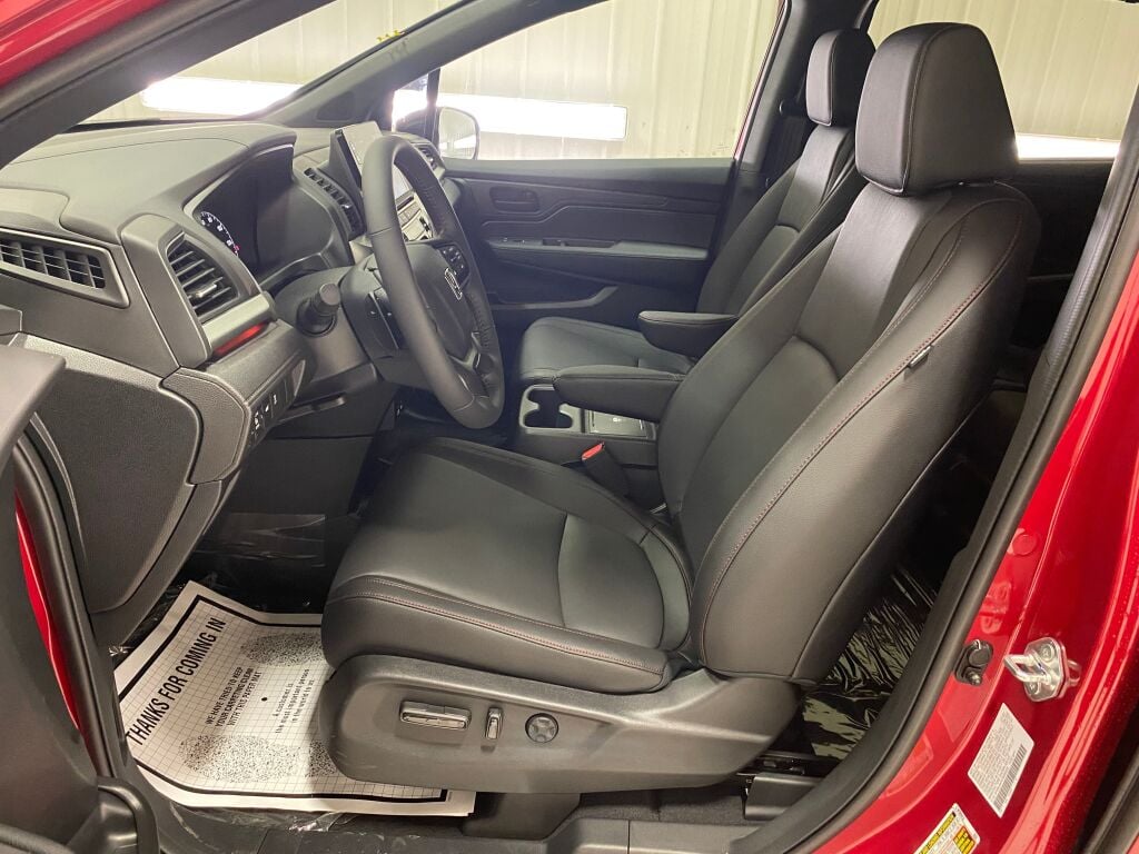 2026 Honda Odyssey Sport-L RADIANT RED METALLIC II at Honda North