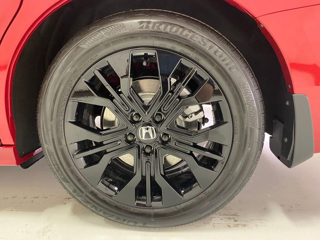 2026 Honda Odyssey Sport-L RADIANT RED METALLIC II at Honda North