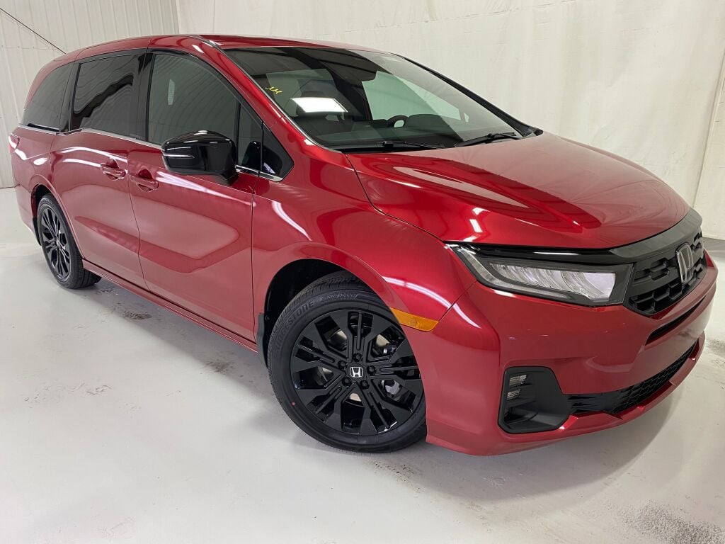 2026 Honda Odyssey Sport-L RADIANT RED METALLIC II at Honda North