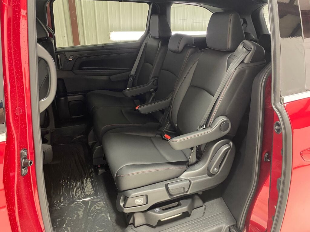 2026 Honda Odyssey Sport-L RADIANT RED METALLIC II at Honda North