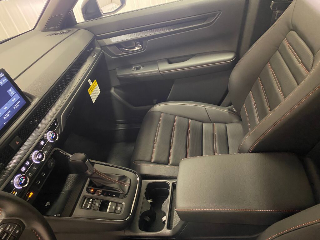 2026 Honda CR-V Hybrid Sport-L CANYON RIVER BLUE at Altoona Honda
