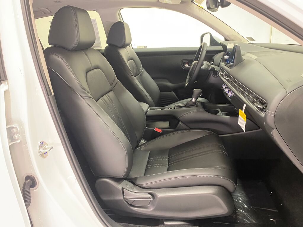 2027 Honda HR-V EX-L PLATINUM WHITE PEARL at Altoona Honda