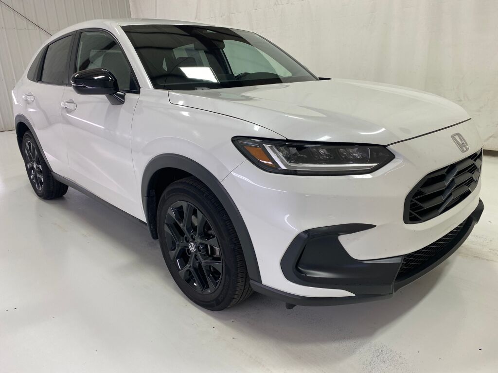 2025 Honda HR-V Sport Platinum White Pearl at Honda North