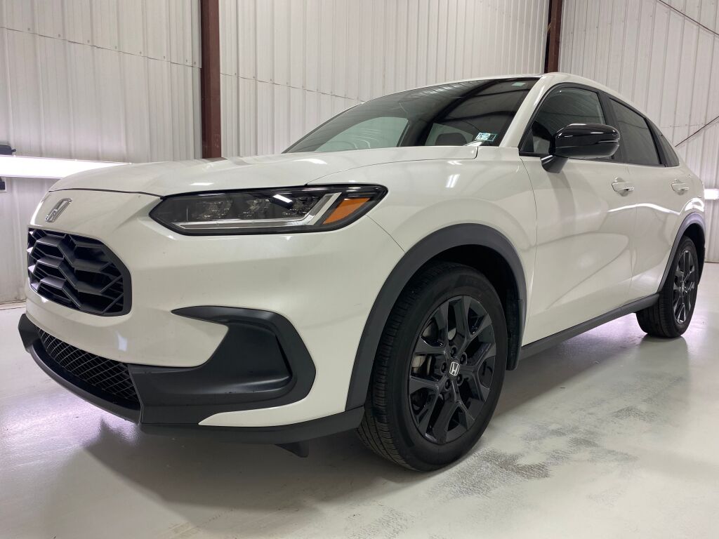 2025 Honda HR-V Sport Platinum White Pearl at Honda North