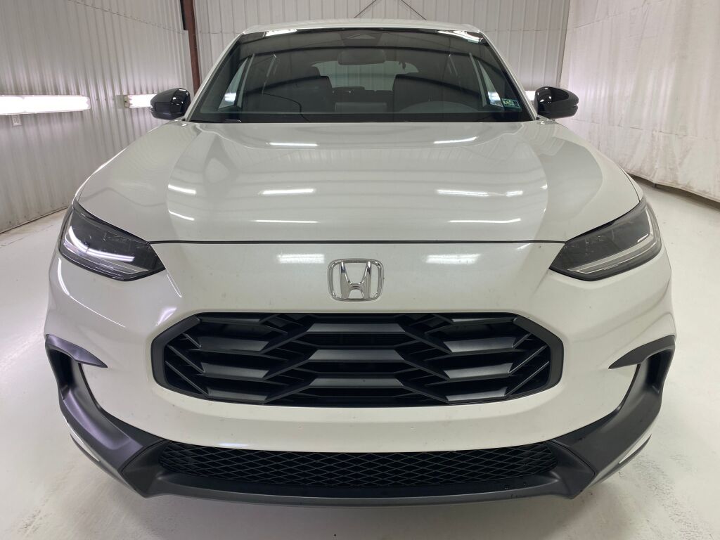2025 Honda HR-V Sport Platinum White Pearl at Honda North