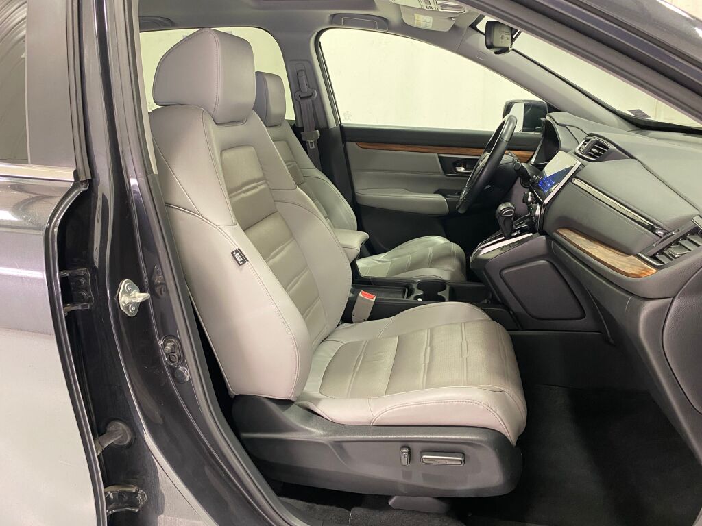 2018 Honda CR-V Touring Gunmetal Metallic at Rafferty Subaru