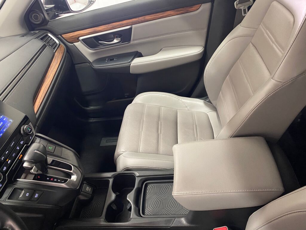 2018 Honda CR-V Touring Gunmetal Metallic at Rafferty Subaru